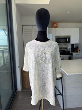Vintage white/cream t-shirt with pearls Cc , one size (probably size L) NWOT